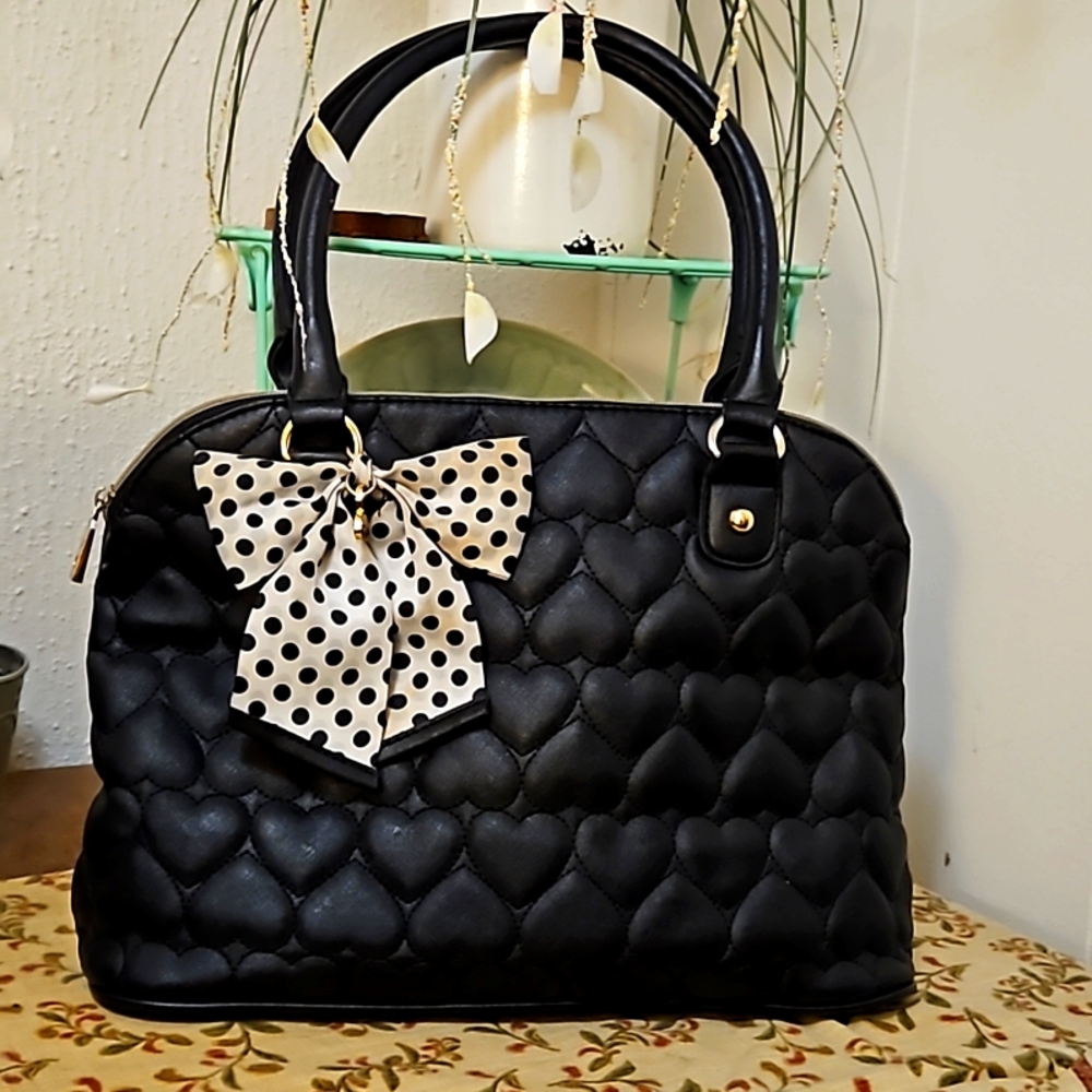 Betsy Johnson heart bag